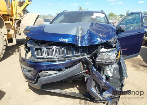 2019 Jeep Compass Trailhawk 4X4 из США, поврежденный, VIN 3C4NJDDB3KT747894